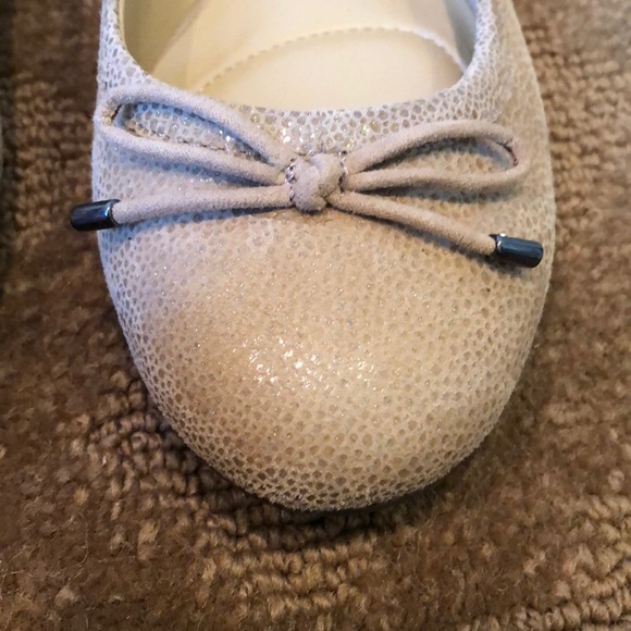 naturalizer tan flats